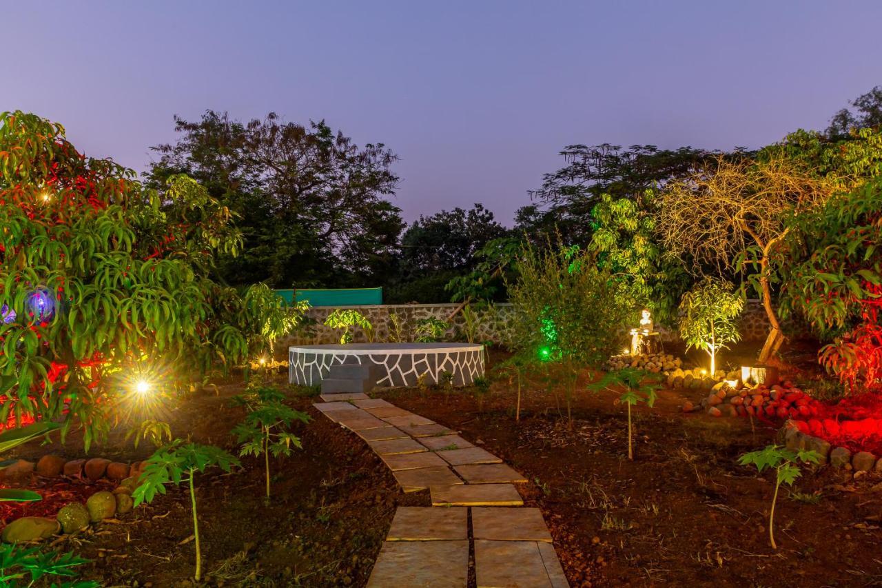 Saffronstays Apricus Farm, Karjat Exteriör bild