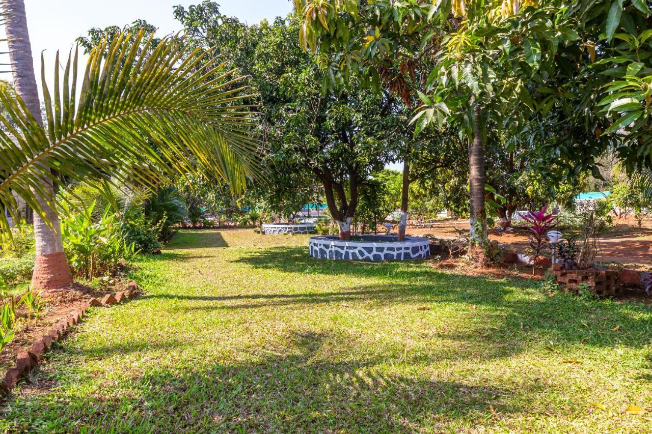 Saffronstays Apricus Farm, Karjat Exteriör bild